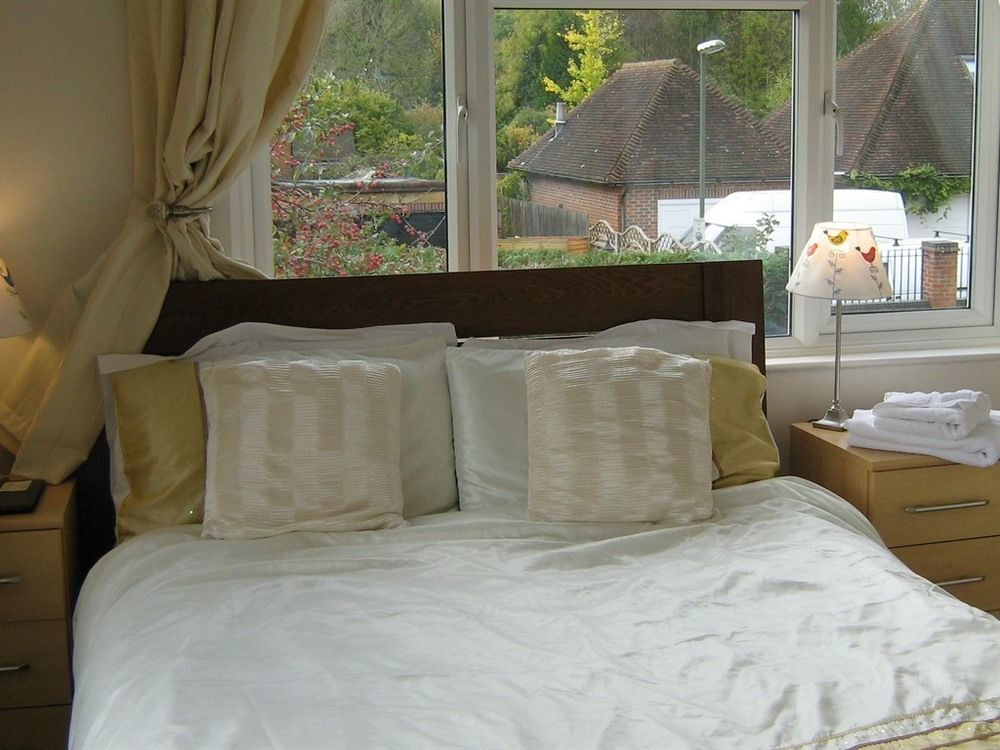 Savannah Bed&Breakfast Virginia Water Bagian luar foto