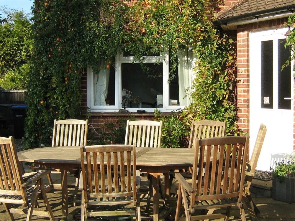Savannah Bed&Breakfast Virginia Water Bagian luar foto