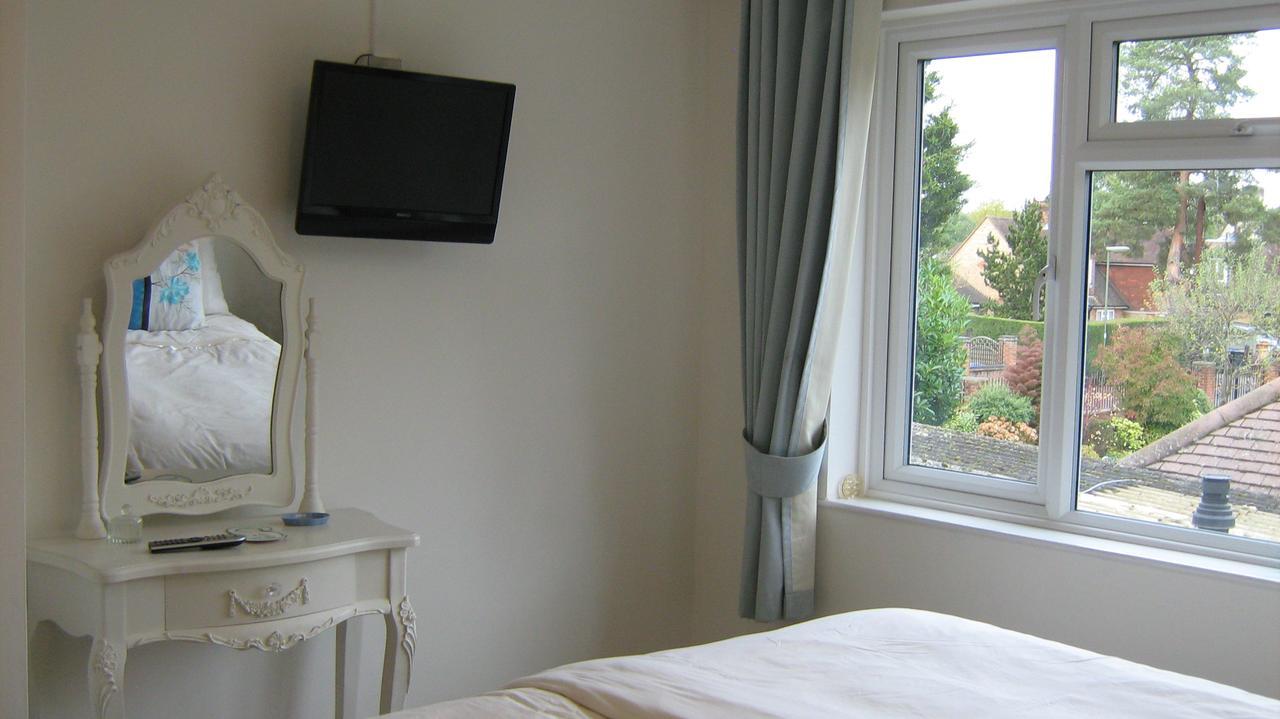 Savannah Bed&Breakfast Virginia Water Bagian luar foto